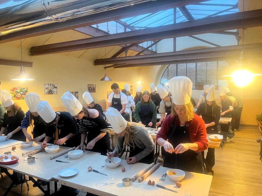 Siena: Pasta and Tiramisu Cooking Class with Wine - Meeting Point at Trattoria Fonte Giusta