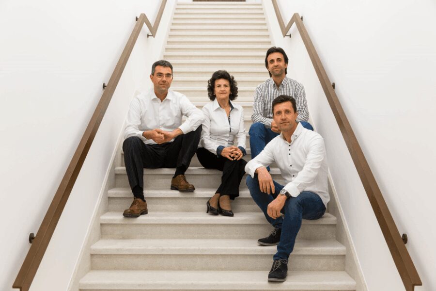 SIGHTSEEING TASTING IN THE PANORAMIC LOUNGE - Who Will Enjoy This Experience Most