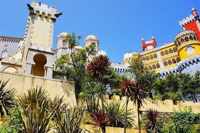 Sintra and Cascais Small Group Tour from Lisbon - Logistics and Practical Aspects