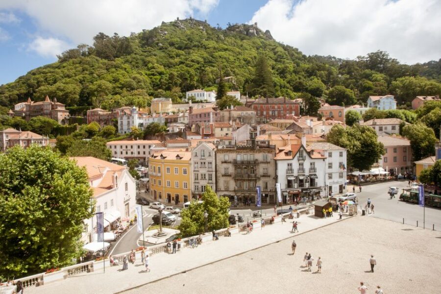 Sintra: Half-Day Tour with Royal Palace Ticket - Authentic Sintra and Local Pastry Delights