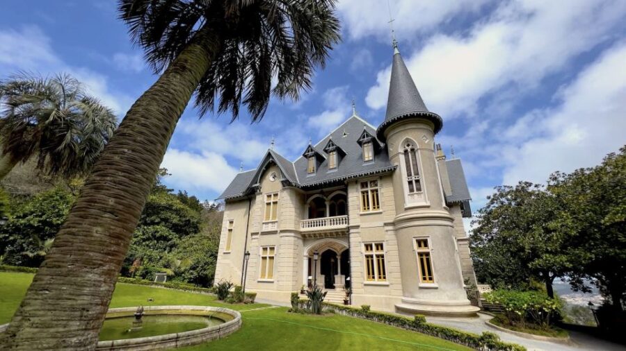 Sintra: -Sintra Sightseeing Tour With Tuk Tuk (1hr) - From the Old Town to Sintra’s Castle District