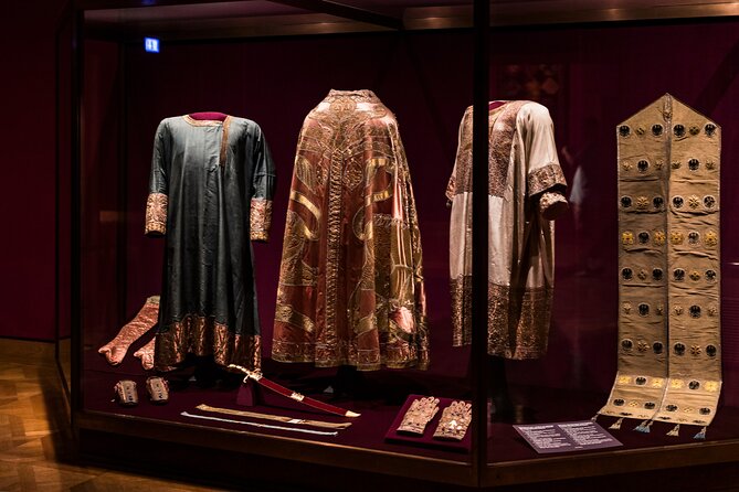 Skip-the-line Imperial Treasury Vienna Private Guided Tour - Detailed Look at Stops and Attractions