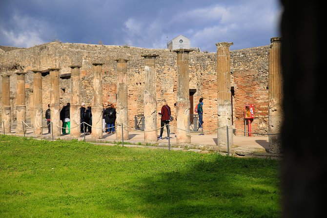 Skip-the-Line Pompeii Ruins & Naples City Center Private Tour with a Local Guide - The Tour Starts at the Pompeii Archaeological Park