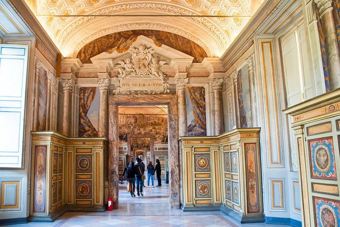 Skip-the-Line Ticket: Sistine Chapel and Vatican Museums in Rome - Inside the Vatican Museums: What to Expect