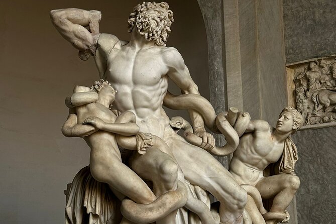 Skip the Line Vatican Museums & Sistine Chapel VIP Escorted Entrance - Meeting Point and How to Find the Tour Office