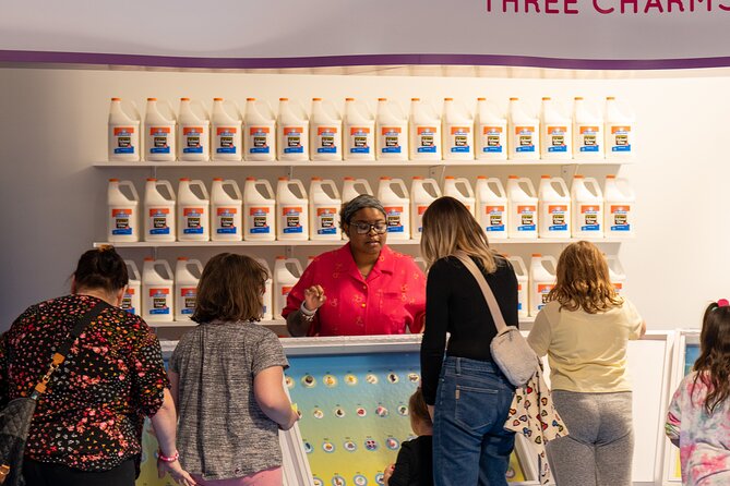 Sloomoo Institute Chicago Admission: Make Your Own Slime - Exploring the Sloomoo Institute in Chicago