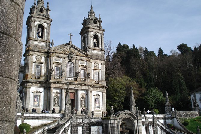 Small-Group Braga Half-Day Tour with Bom Jesus Sanctuary - Ascending to the Bom Jesus Sanctuary