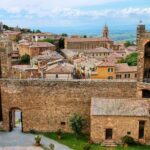Small group Brunello di Montalcino Wine Tour from Siena - The Guide’s Role and Storytelling Style