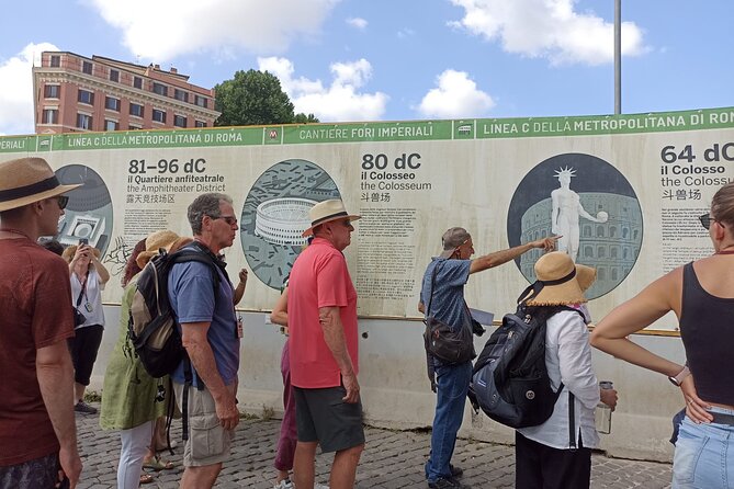 Small Group Guided Tour to the Colosseum, Roman Forum and Palatine Hill - Starting Point and Group Size: Meeting at Piazza del Colosseo