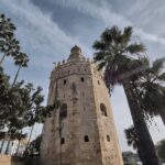 Small-Group Highlights Walking Tour of Monumental Seville - Exploring the Alcázar and Royal Palaces