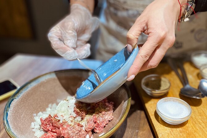 Small-Group Khinkali and Khachapuri Cooking Class in Tbilisi - What Makes This Cooking Class Unique in Tbilisi