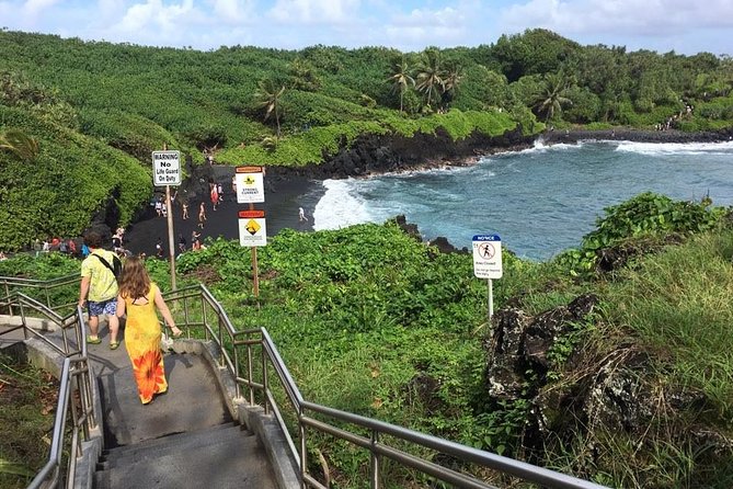 Small-Group Road to Hana Adventure Tour with Pickup & Lunch - Highlights of the Road to Hana Route