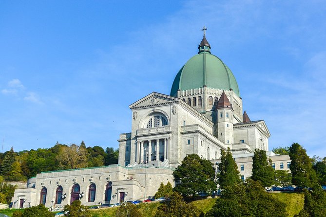 Small-Group Sightseeing Tour of Montreal - Visiting Montreal’s Main Landmarks in a Short Time