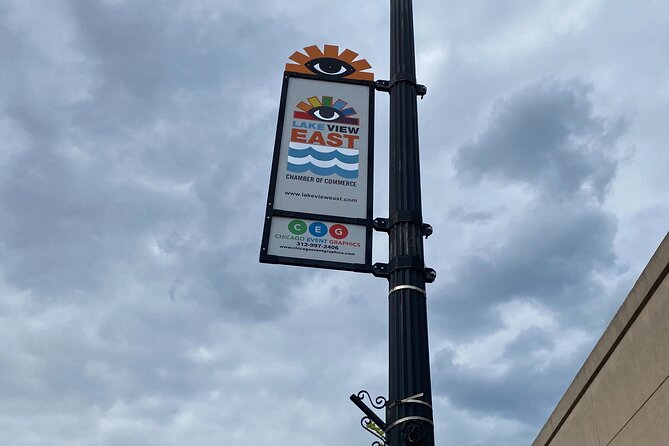 Small-Group Tour of Chicago Neighborhoods - North and South Side - Exploring Lincoln Park and Du Page University