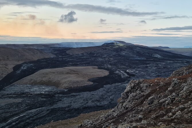 Small Group Volcano Hike with a Professional Geologist - The Role of the Expert Geologist Guide
