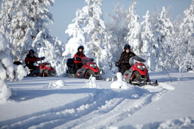 Snowmobile Safari 2h - Starting Point and Easy Transfers in Rovaniemi