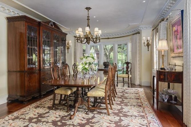 Southfork Ranch and Dallas/JFK Highlights Tour - Starting Point at JFK Memorial Plaza in Downtown Dallas