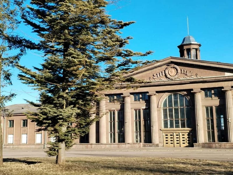 Soviet time Riga - behind the "Iron Curtain" or "Cold War" - Exploring Soviet Buildings with Photo Stops