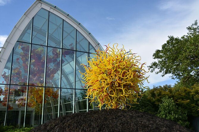 Space Needle and Chihuly Garden and Glass Combination Ticket - Starting at the Space Needle: What to Expect