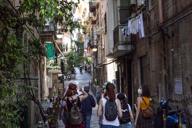 Spanish Quarter of Neaples StreetArt & Traditions, with coffee and babà - Walking Through the Historic Quartieri Spagnoli