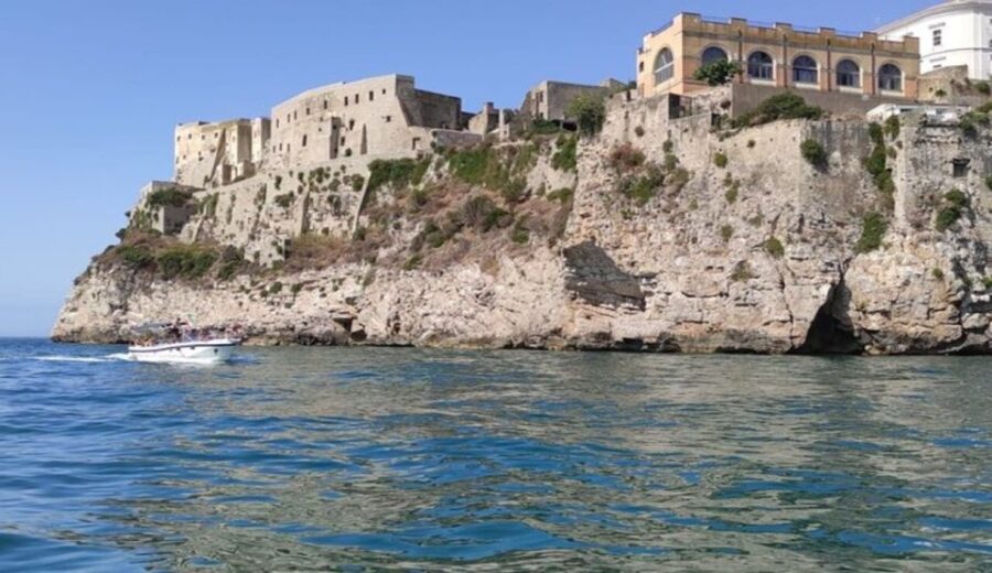 Sperlonga: Boat Tour to Gaeta with Pizza and Drinks - Starting Point at Sperlonga’s Port and Meeting Details
