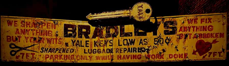 Spirit Xperience: Paranormal Walking Ghost Tour in Savannah - Savannah’s Haunted Streets on the Wright Square Tour