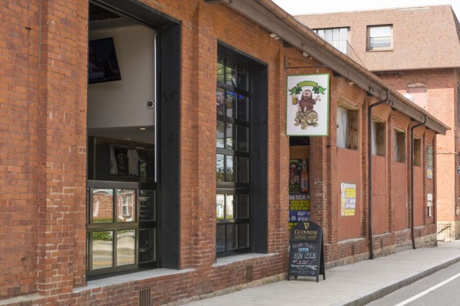 Spirits of Mystic: Cocktail Pub Crawl - Explore Mystic’s Haunted Pubs and Taverns