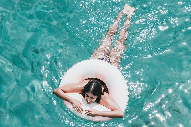 Split: Blue Lagoon & 3 Island Cruise with Wine & Snorkeling - Snorkeling in the Blue Lagoon’s Vibrant Waters