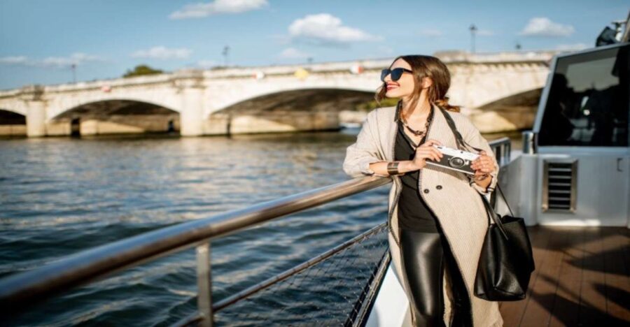 St. Louis Premium Driving Tour with Boat Ride & Arch - Starting with the Gateway Arch: Americas Tallest Monument