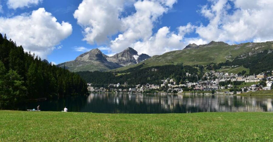 St. Moritz: Private Guided Town Highlights Walking Tour - The Tour Starts at the Municipal Hall of St. Moritz
