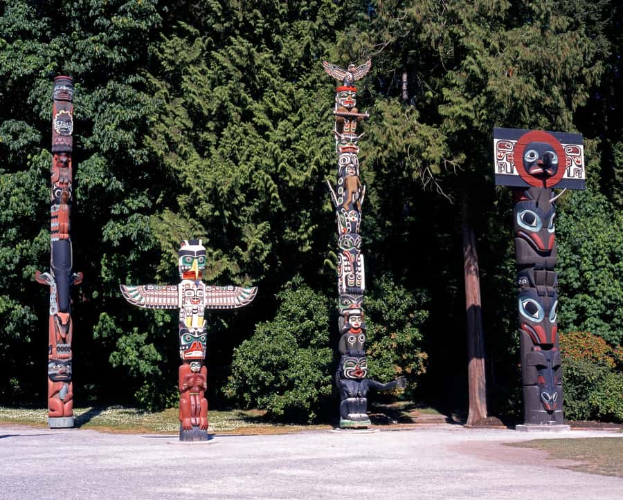 Stanley Park to Totem Poles: Vancouvers Scenic Private Walk - Starting Point at Stanley Park Entrance