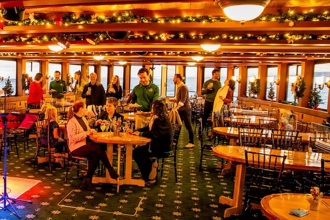 Statue of Liberty and New York City Skyline Sightseeing Cruise - Inside and Outside Viewing Options