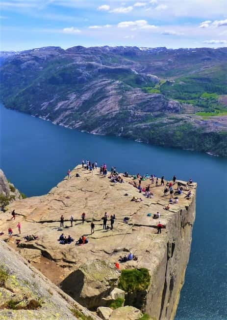 Stavanger: Prekestolen Tour with Guide and Pickup - Starting Point and Transportation Arrangements