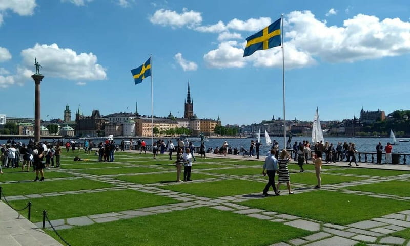 Stockholm: A Beauty On The Water - Old Town Walk & Boat Trip - Stops Along the Medieval Streets of Stockholm