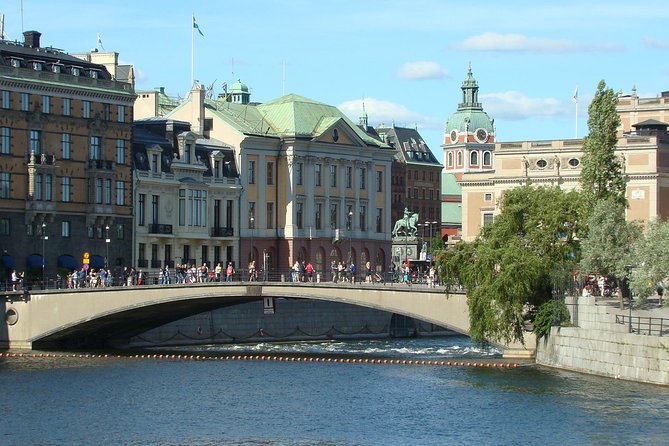 Stockholm Old Town and the Vasa Museum, a Small Group Walking Tour. - Discovering Riddarholmen and the Riddarholmen Church