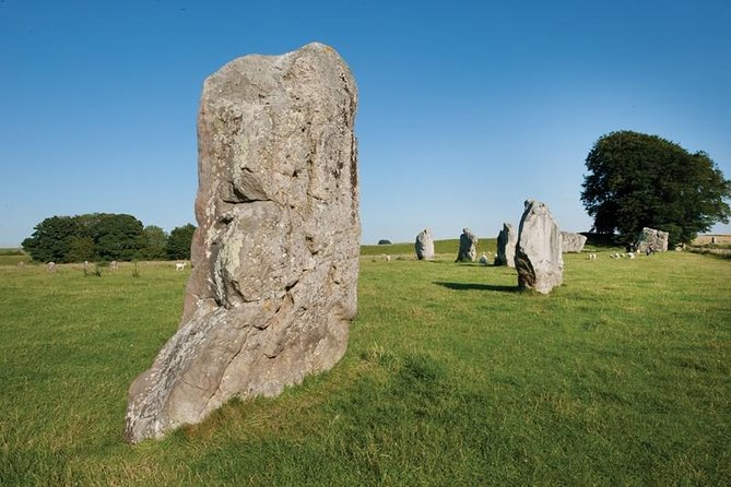 Stonehenge, Avebury,Cotswolds. Small group day tour from Bath - Visiting Silbury Hill and the Cherhill White Horse