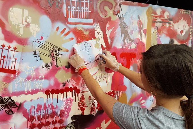 Street Art Tour and Spray Painting Workshop in London - Exploring Londons’ Vibrant Street Art in Hoxton and Shoreditch