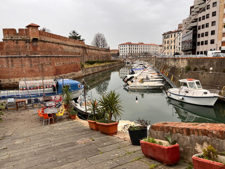 Street Food Walking Tour: Discover Livornos Local Flavors - Sampling Livorno’s Signature Street Food