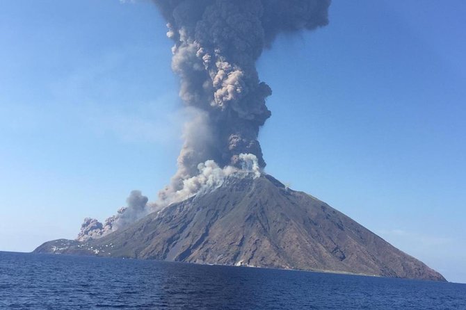 Stromboli By Night - The Itinerary: From Tropea to Stromboli, Panarea, and the Sicilian Coast