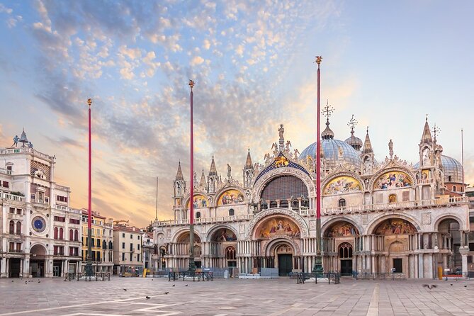 Stunning Venice  Walking Tour for Couples - Exploring Piazza San Marco’s Architectural Masterpieces