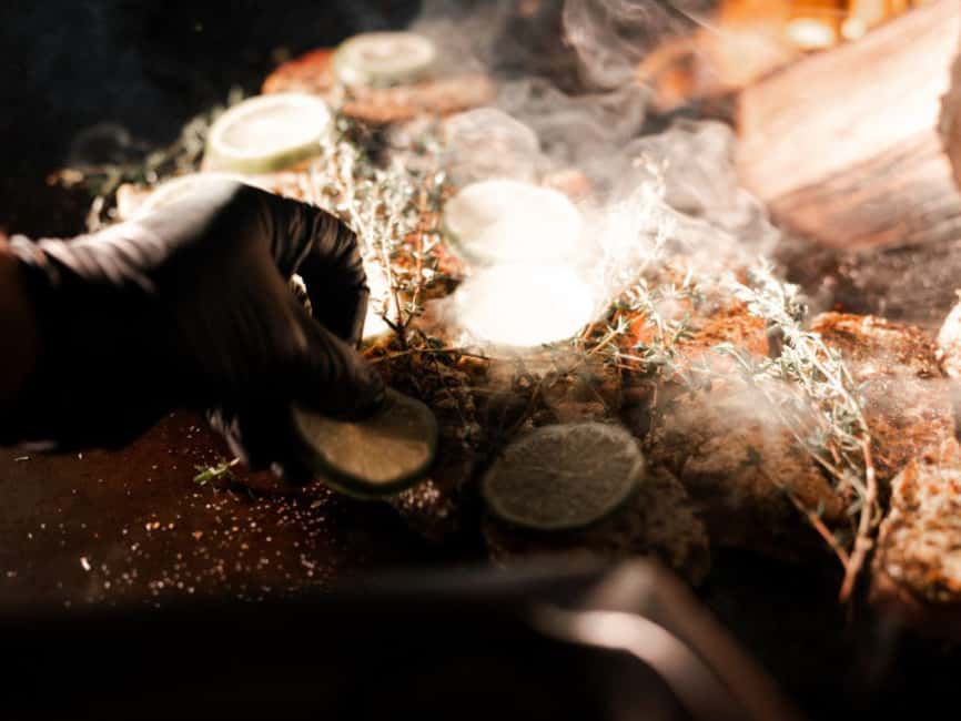 Stuttgart: Fish BBQ & Buffet - The Fish BBQ Experience: Freshness and Sustainability