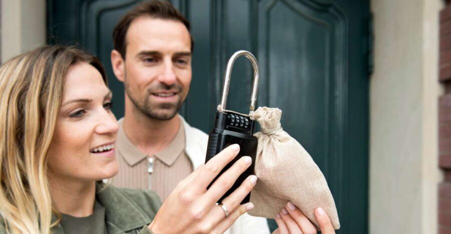 Stuttgart: Karlshöhe Crime Mystery Tour - Discover the Mysterious World of 19th-Century Crime in Karlshöhe