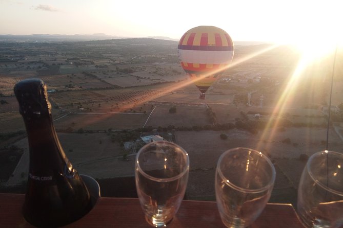 Sunrise and Sunset Experience Hot Air Balloon Ride Mallorca - The Experience of Ascending Over Mallorca’s Coastline
