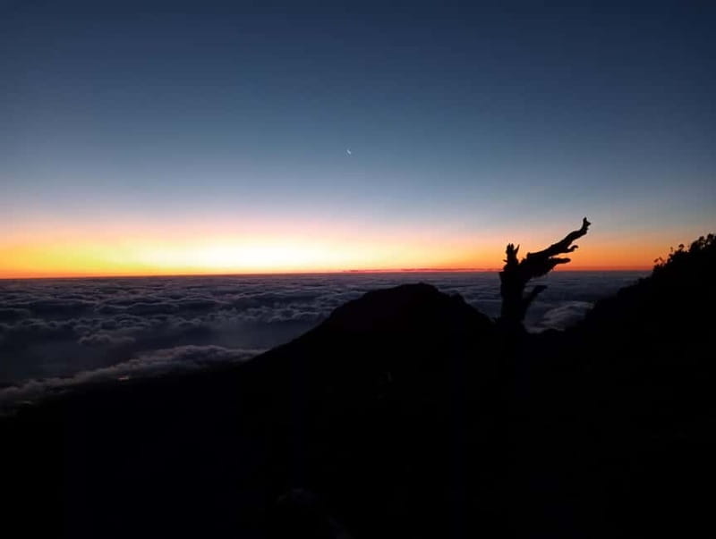 Sunrise at Pico Ruivo - How the Tour Starts with a Night Trek to Pico Ruivo
