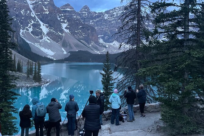 Sunrise Moraine Lake and Lake Louise - Discovering Moraine Lake’s Rockpile Trail and Iconic Views