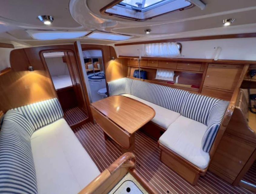 Sunrise Sailing with Breakfast - Setting Sail from Port Olimpic’s Moll de Xaloc