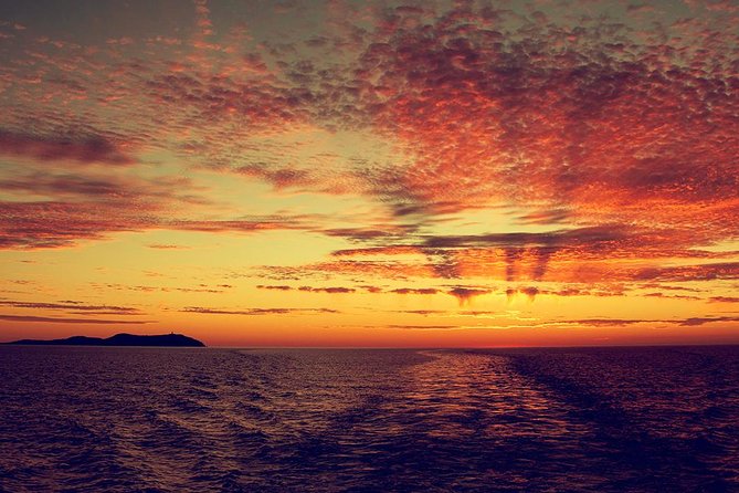 Sunset Beach Hopping Cruise, Cala Comte and Cala Bassa, SUP and snorkelling - Starting Point in San Antonio and Boat Departure Details