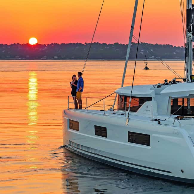 Sunset Boat Trip with Drinks and Swim Stop to South Rethymno - Setting out on a Sunset Voyage in Crete