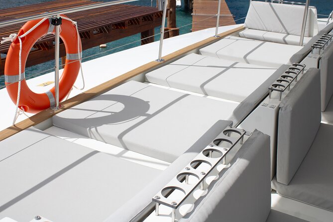 Sunset Cancun Mayëy : Premium Catamaran Dinner with Outdoor Bar - Scenic Views of Cancun Skyline and Bay