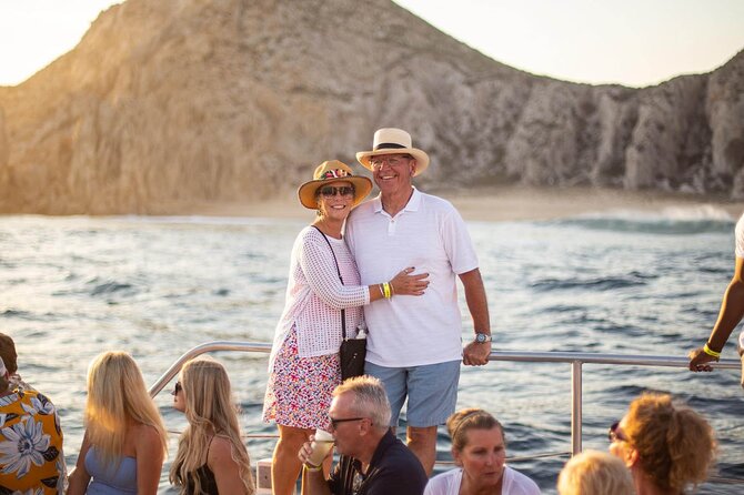 Sunset Cruise in Los Cabos with Jazz and Wine - Scenic Landmarks: Lover’s Beach, El Arco, and Land’s End